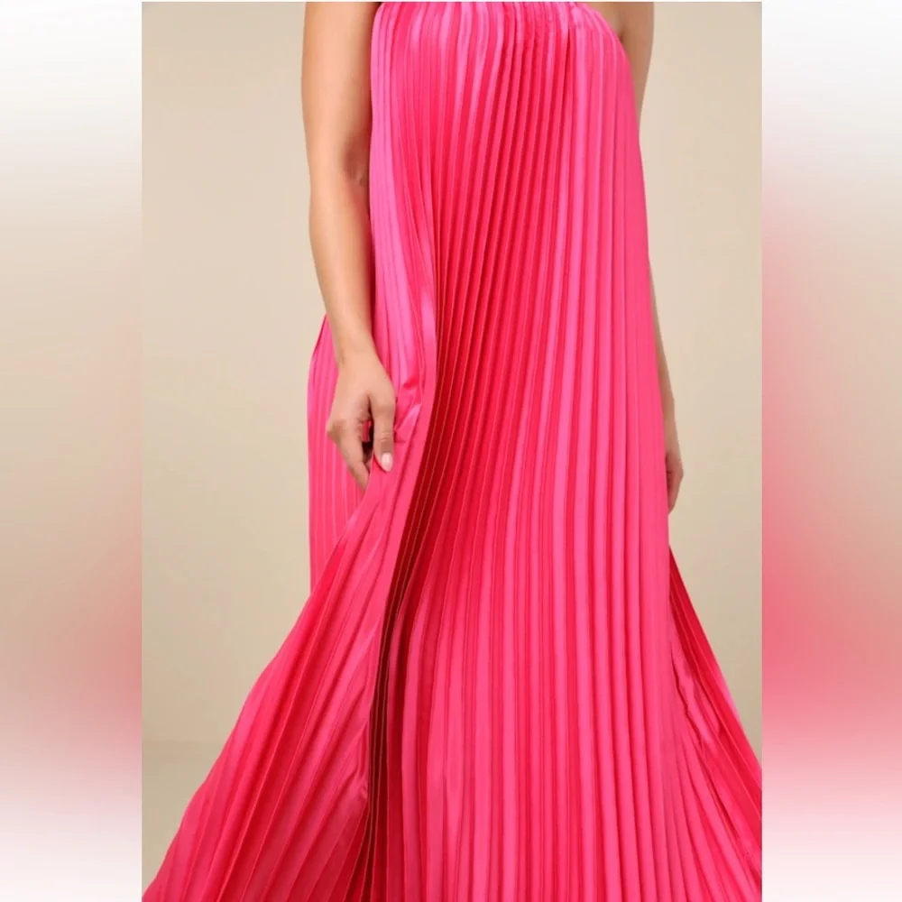 Divian Hot Pink Ombre Pleated Swing Maxi Dress - Picture 4 of 5